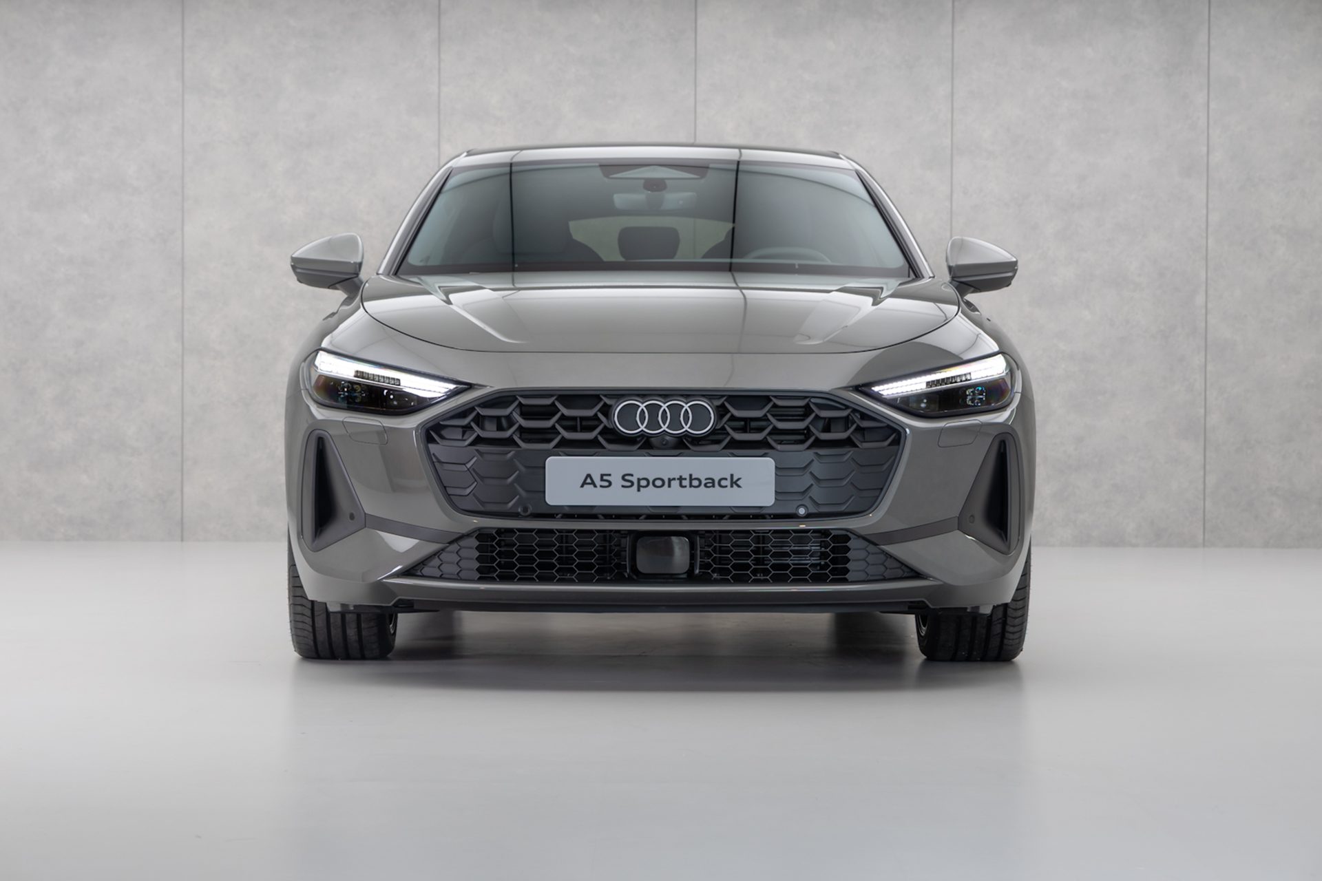 รูปภาพ อาวดี้ Audi A5 Sportback TFSI e quattro Tech Pro ปี 2025
