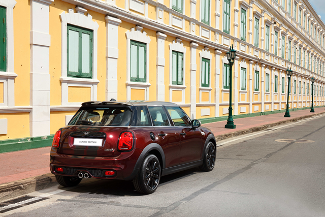 รูปภาพ มินิ Mini Hatch 5 Door Cooper S Oxford Edition ปี 2018