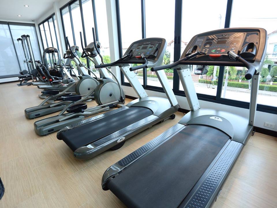 รูปภาพ เพ็ชรรัตน์ เลควิว (Phetcharat Lake View)