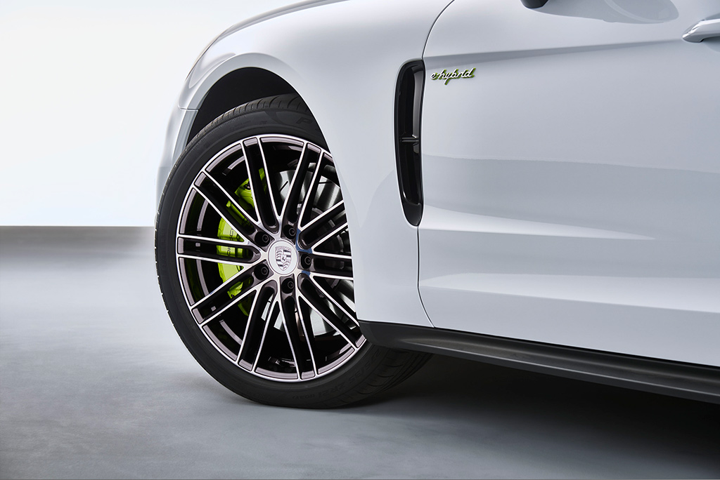 รูปภาพ ปอร์เช่ Porsche Panamera 4 E-Hybrid Sport Turismo ปี 2019