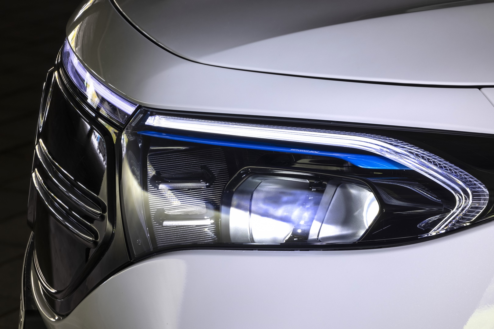 รูปภาพ เมอร์เซเดส-เบนซ์ Mercedes-benz EQ EQB 250 AMG Line ปี 2023