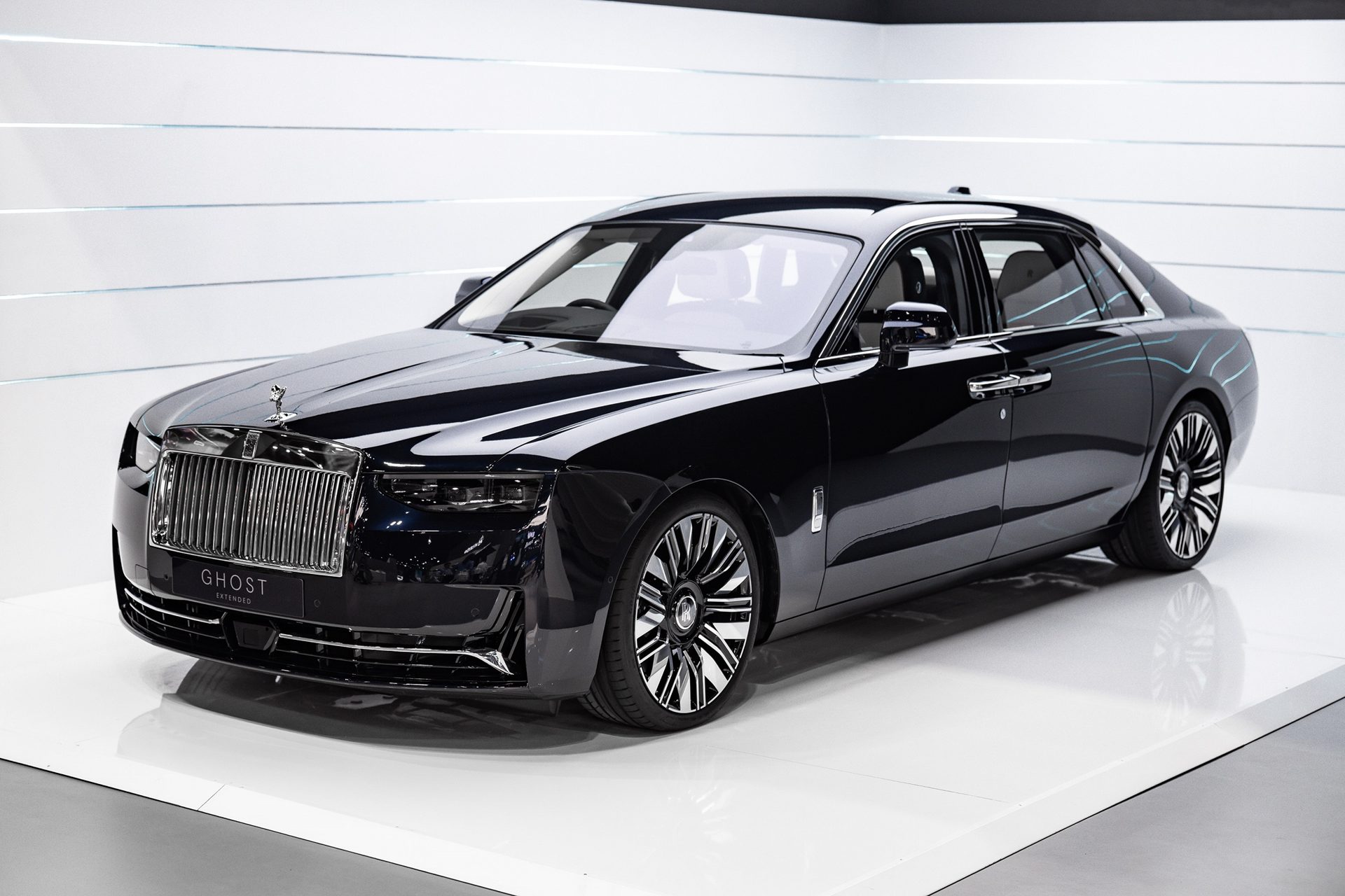 รูปภาพ โรลส์-รอยซ์ Rolls-Royce Ghost Series II Extended Wheel base ปี 2025