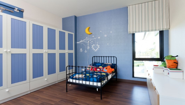 รูปภาพ เพลินจิต คอลลิน่า (Ploenchit Collina)