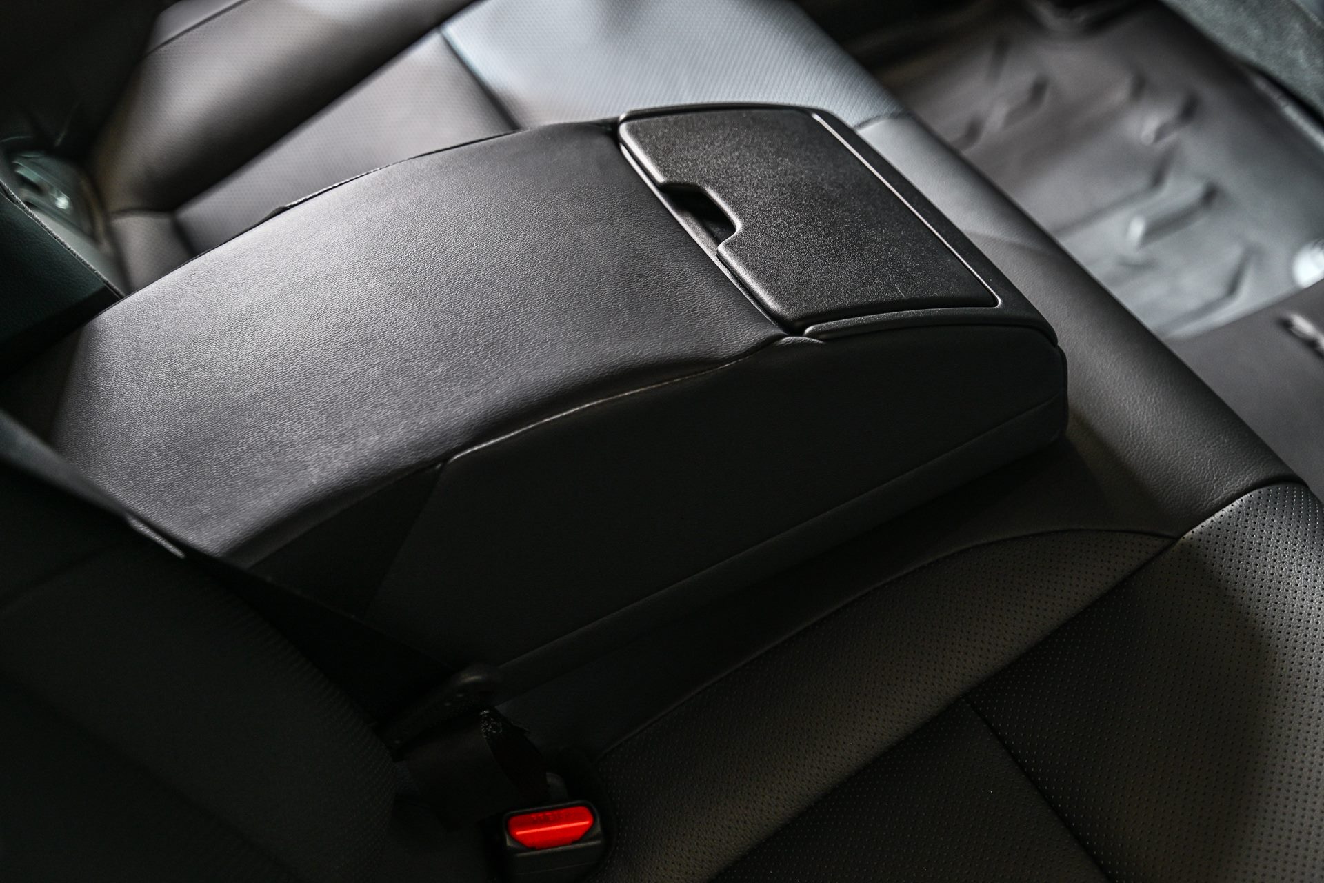 รูปภาพ โตโยต้า Toyota Camry HEV Smart ปี 2024