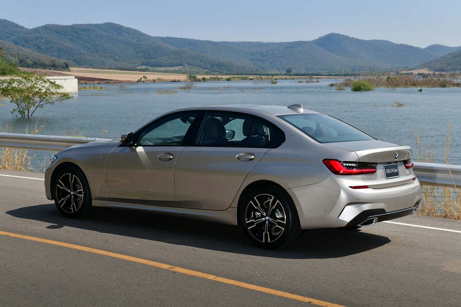 รูปภาพ บีเอ็มดับเบิลยู BMW Series 3 330Li M Sport ปี 2021