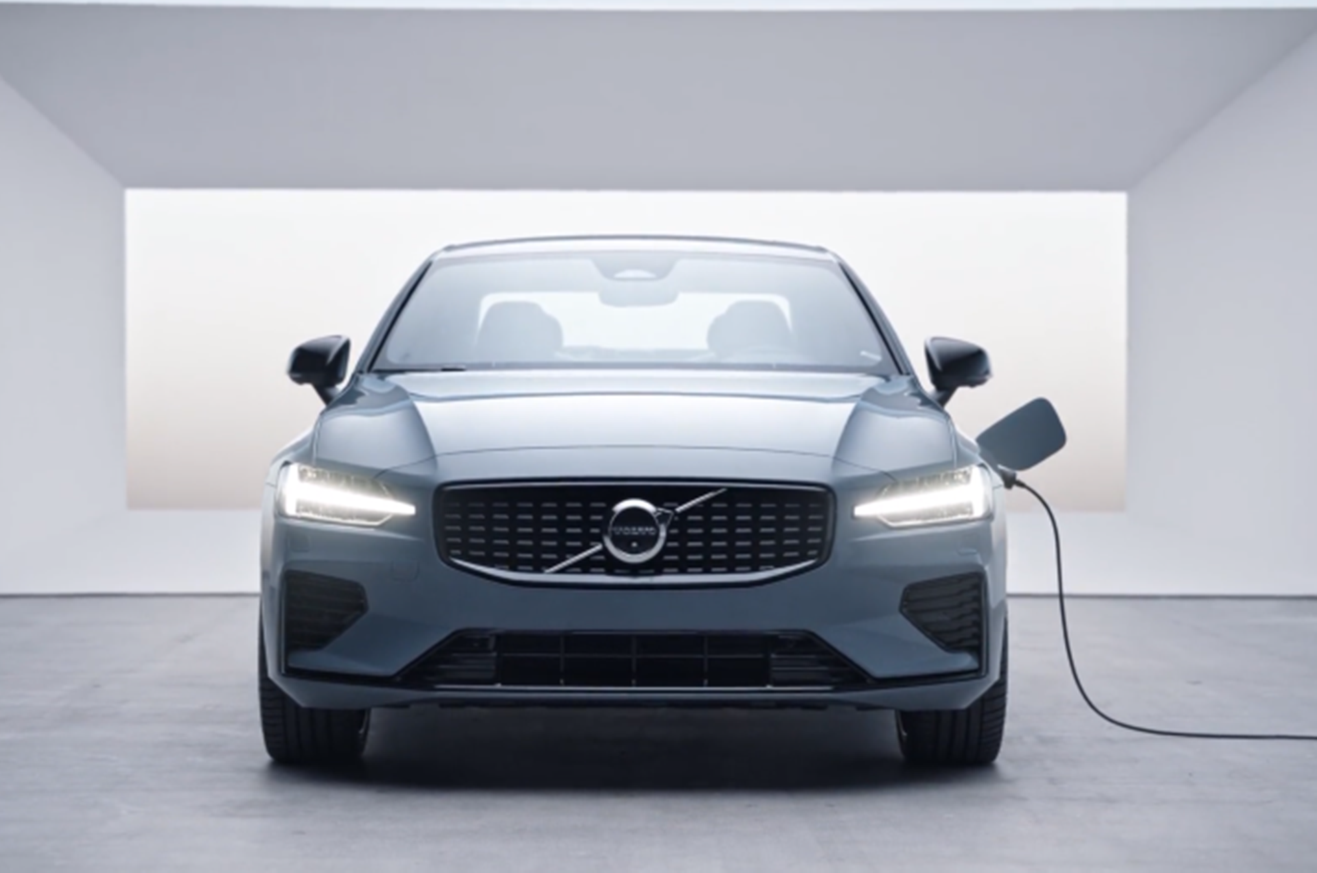 รูปภาพ วอลโว่ Volvo S60 Recharge Ultimate T8 Plug-in Hybrid Dark ปี 2023