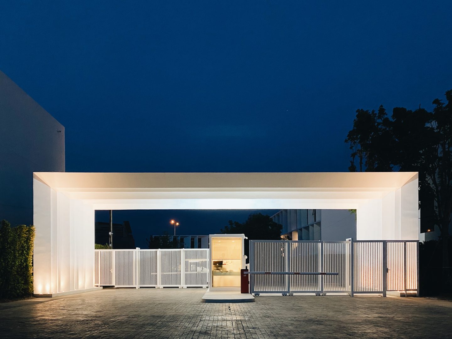 รูปภาพ พลูม วัชรพล-เอกมัย (Plume Watcharaphon-Ekkamai)