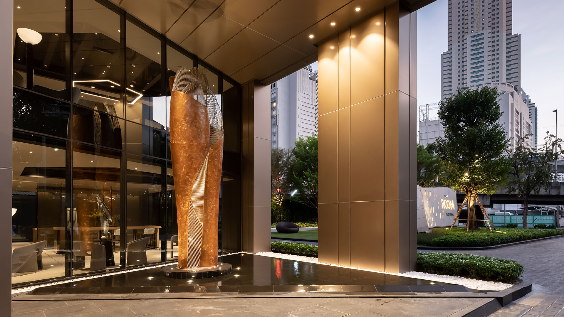 รูปภาพ เดอะ รูม พญาไท (The Room Phayathai)