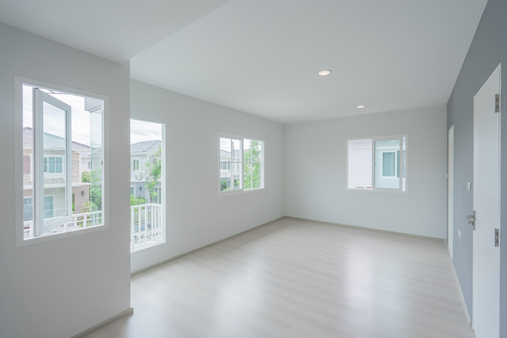 รูปภาพ วิลลาจจิโอ ประชาอุทิศ 90 (Villaggio Prachauthit 90)