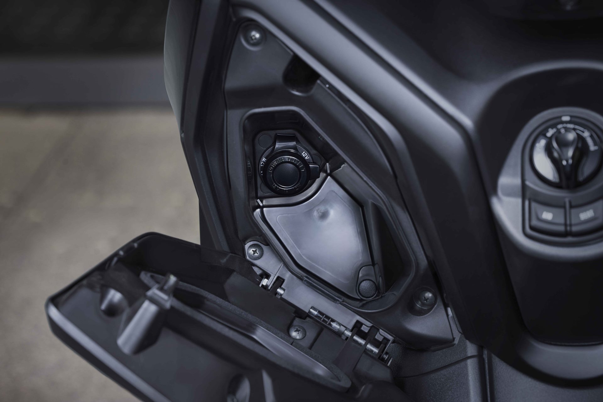 รูปภาพ ยามาฮ่า Yamaha XMAX Connected ปี 2024