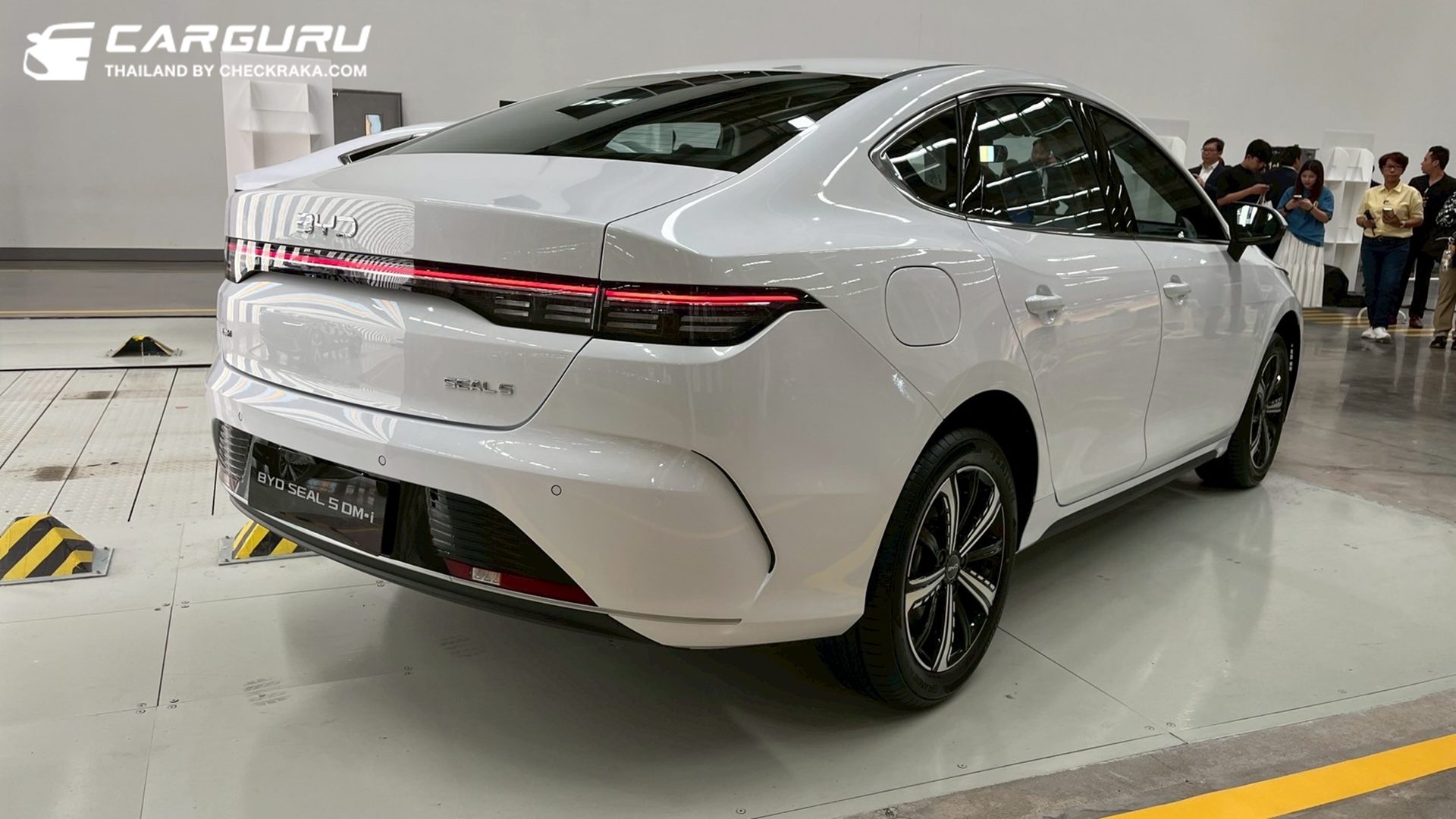 รูปภาพ บีวายดี BYD Seal 5 DM-i Standard ปี 2025