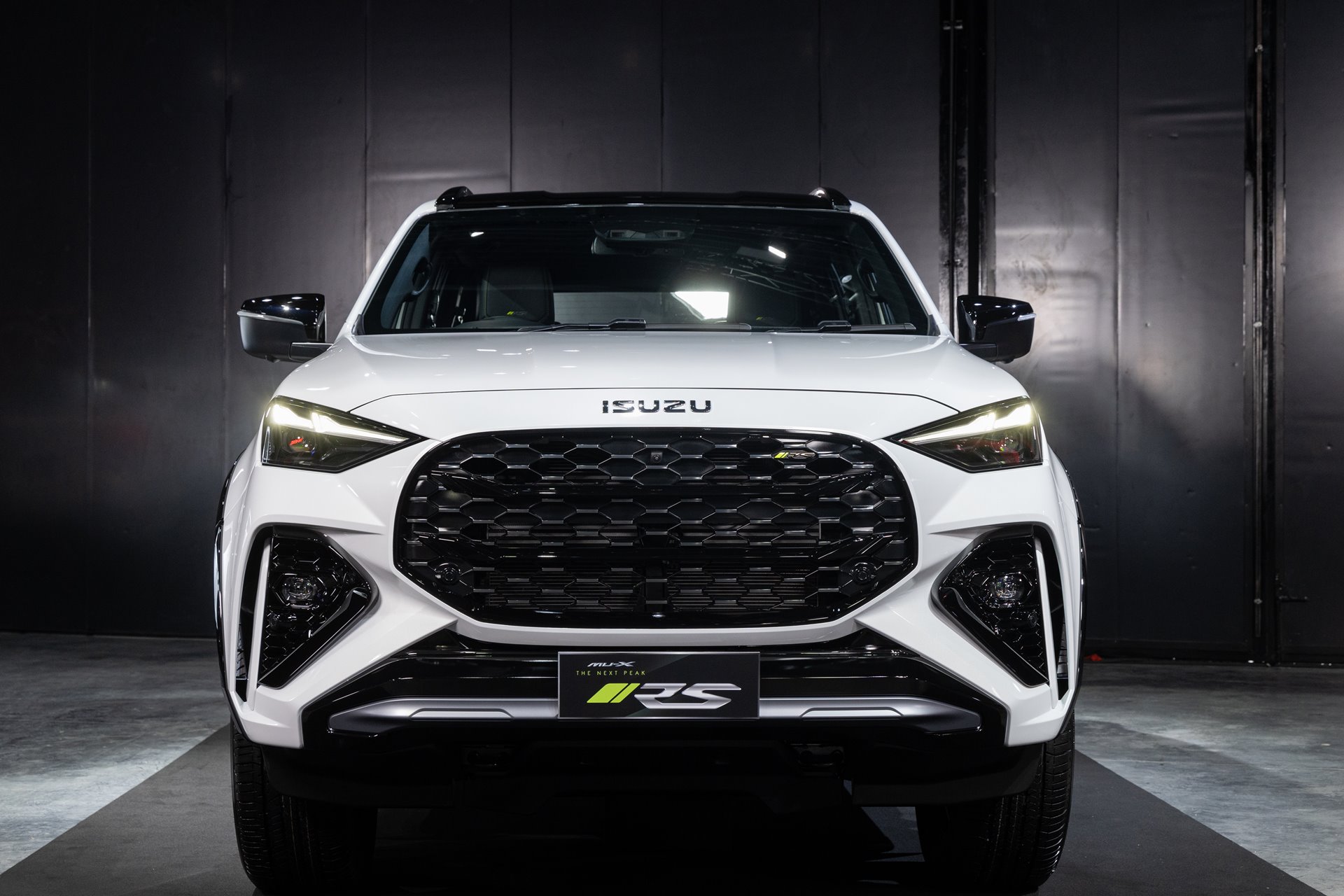 รูปภาพ อีซูซุ Isuzu MU-X 4x2 2.2 RS A/T ปี 2024