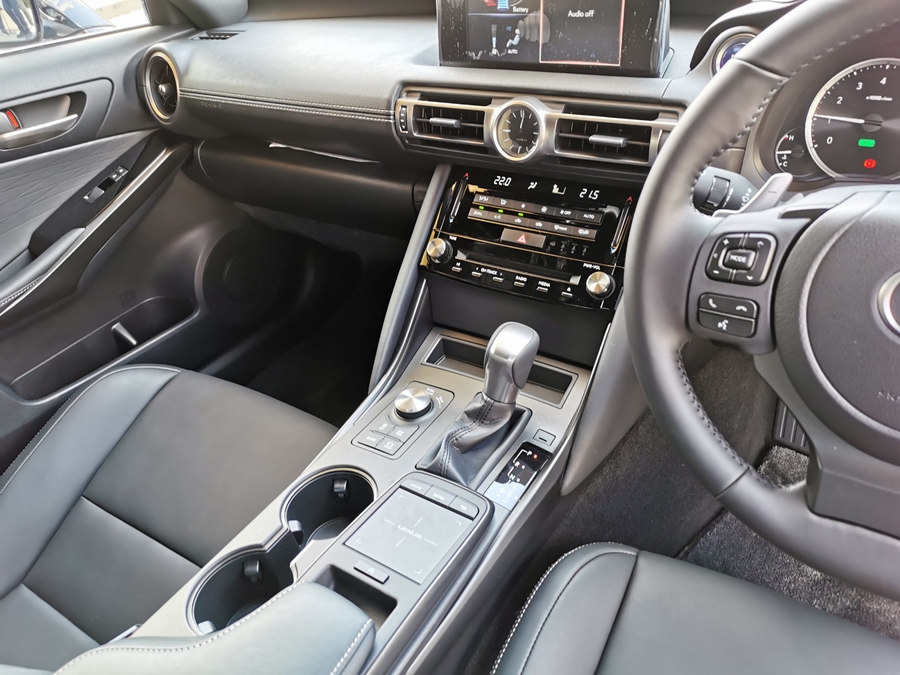 รูปภาพ เลกซัส Lexus IS 300h Premium MY2020 ปี 2020