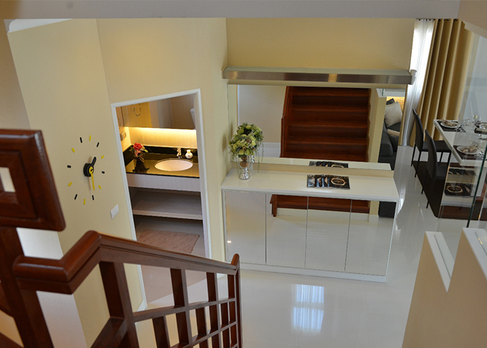 รูปภาพ รัชชา นครอินทร์ (Ratcha Nakornin)