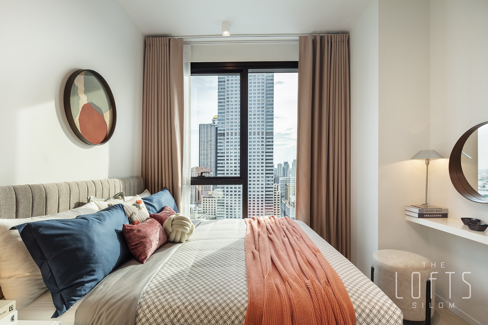 รูปภาพ เดอะ ลอฟท์ สีลม (The Lofts Silom)