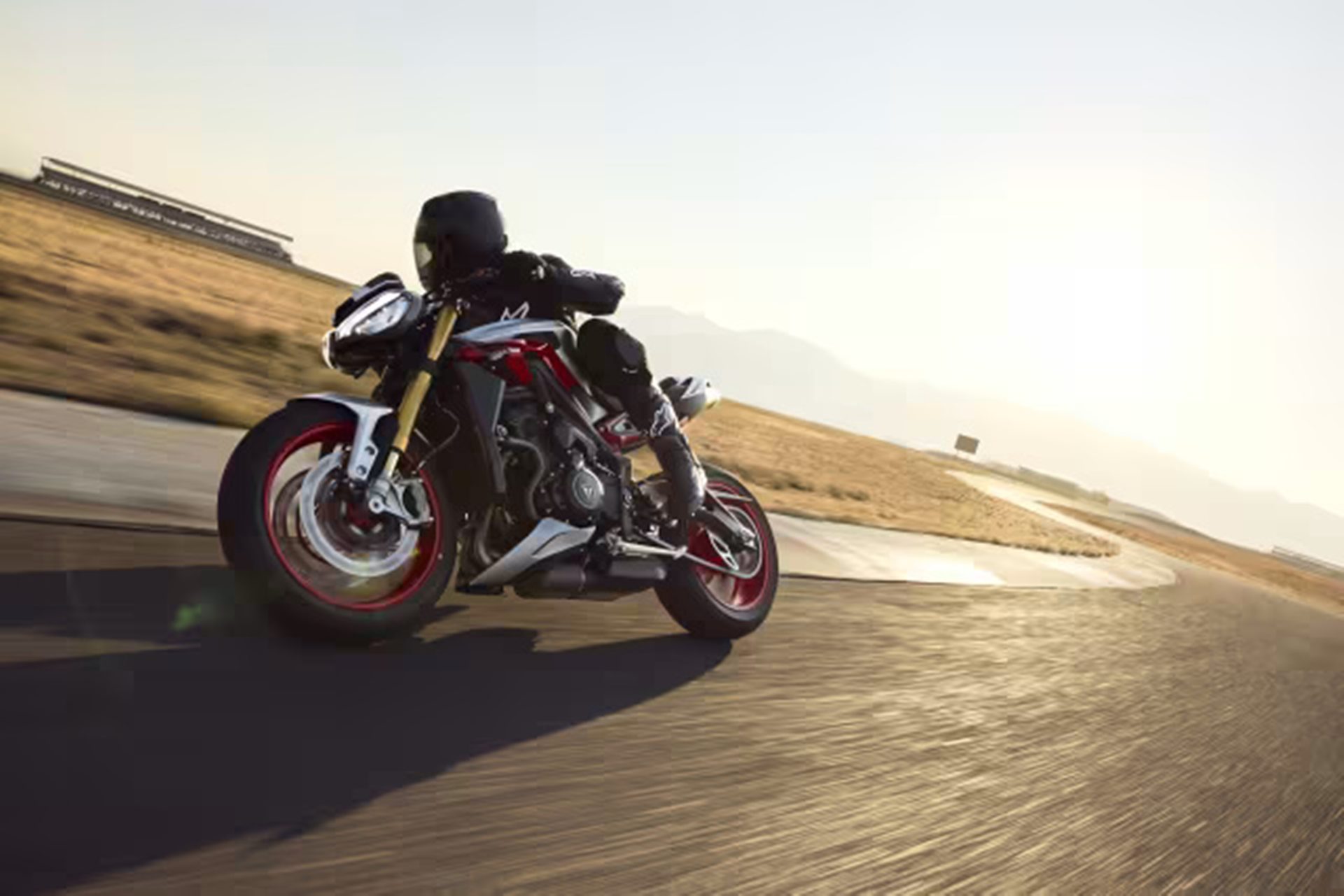 รูปภาพ ไทรอัมพ์ Triumph Street Triple 765 RX ปี 2025