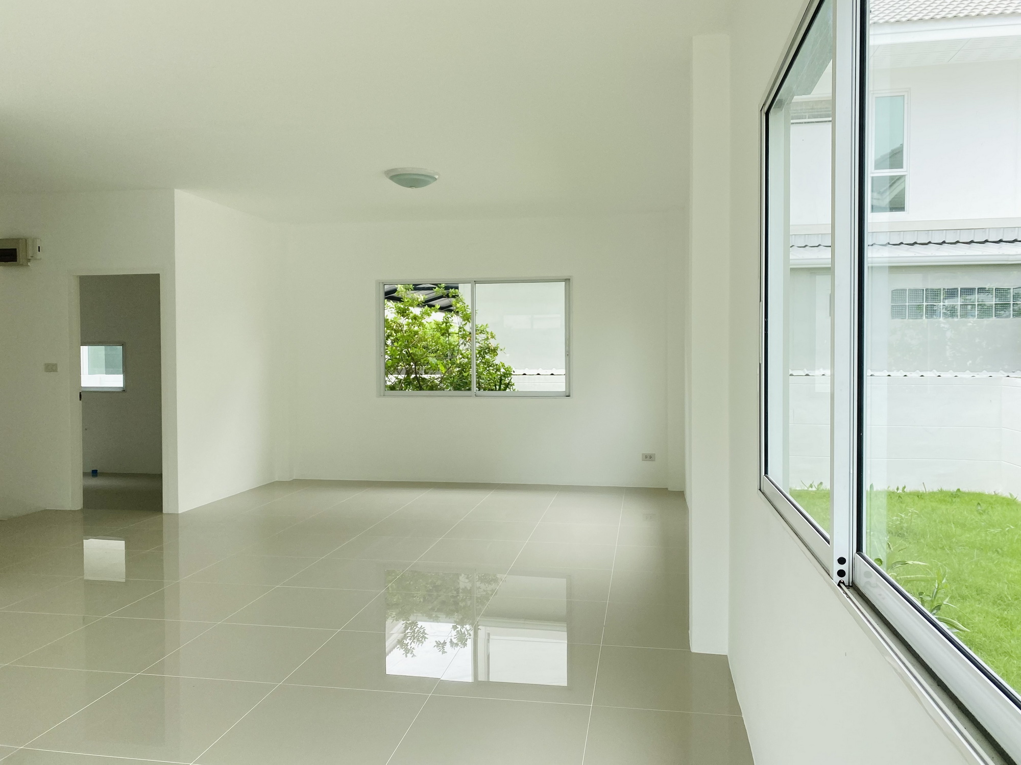 รูปภาพ แพลทฟอร์ม ออคิดพาร์ค บางนา-ตราด กม.24 (Platform Orchid Park)