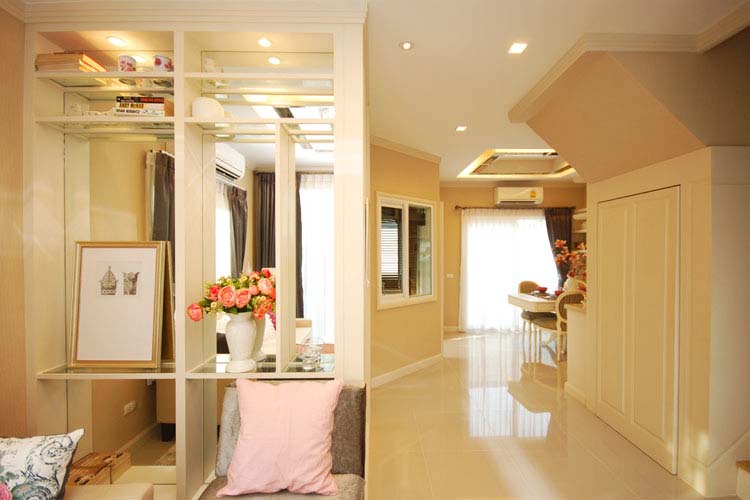 รูปภาพ กัสโต้ สาทร-ตากสิน (Gusto Sathorn Taksin)