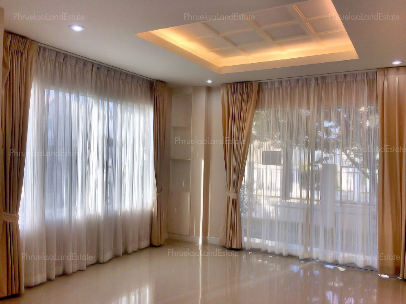 รูปภาพ เดอะ เซ็นทรัล รีเจ้นท์ อัสสัมชัญ - ศรีราชา (The Central Regent Assumption - Sriracha)