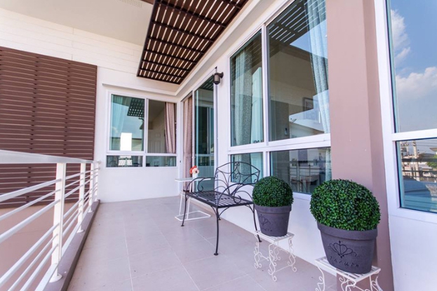 รูปภาพ เดอะ เซ้นส์ (The Sense Korat)