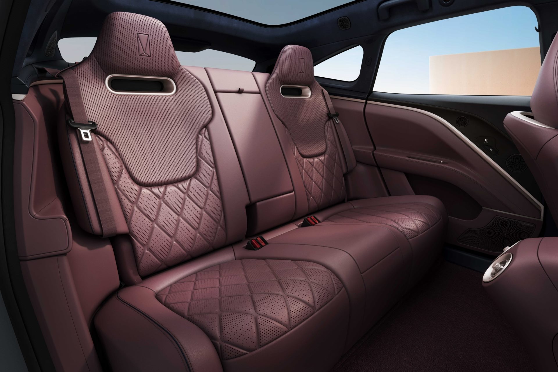 รูปภาพ อวาตาร์ AVATR 11 Long Range ปี 2024