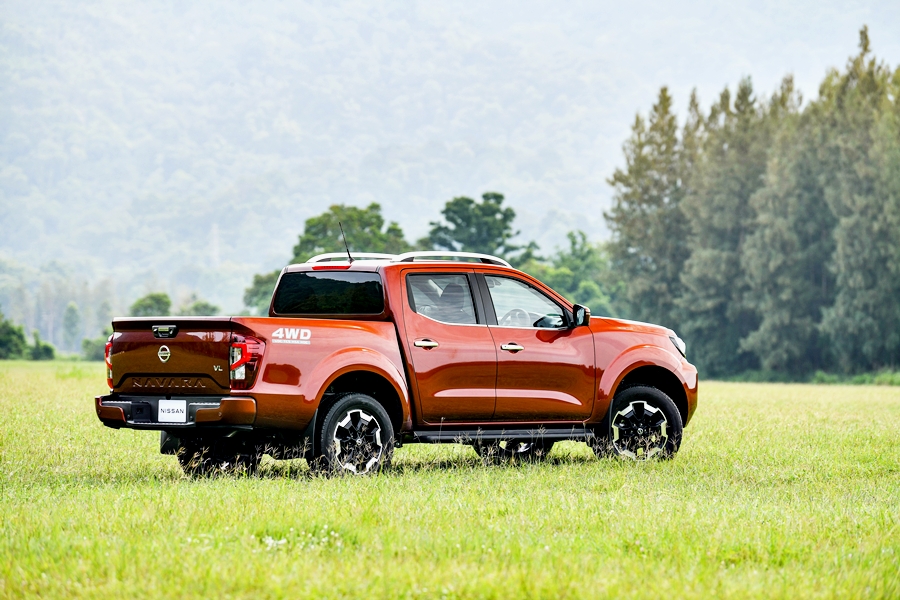 รูปภาพ นิสสัน Nissan Navara Double Cab 4WD VL 7AT ปี 2021