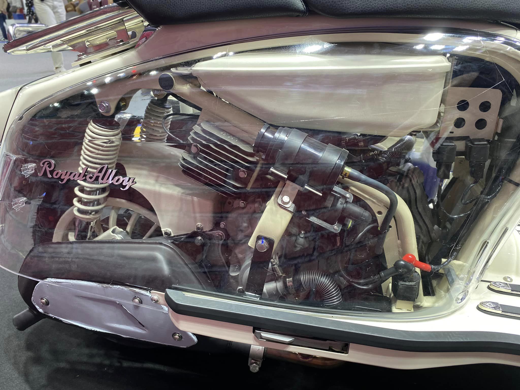 รูปภาพ รอยัล อัลลอยด์ Royal Alloy TG 300S SC ปี 2023