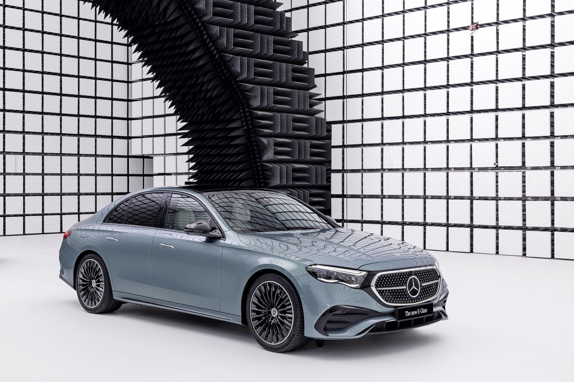 รูปภาพ เมอร์เซเดส-เบนซ์ Mercedes-benz E-Class E 220 d AMG Line ปี 2024