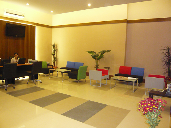 รูปภาพ เดอะ ทรีโอ (The Trio)