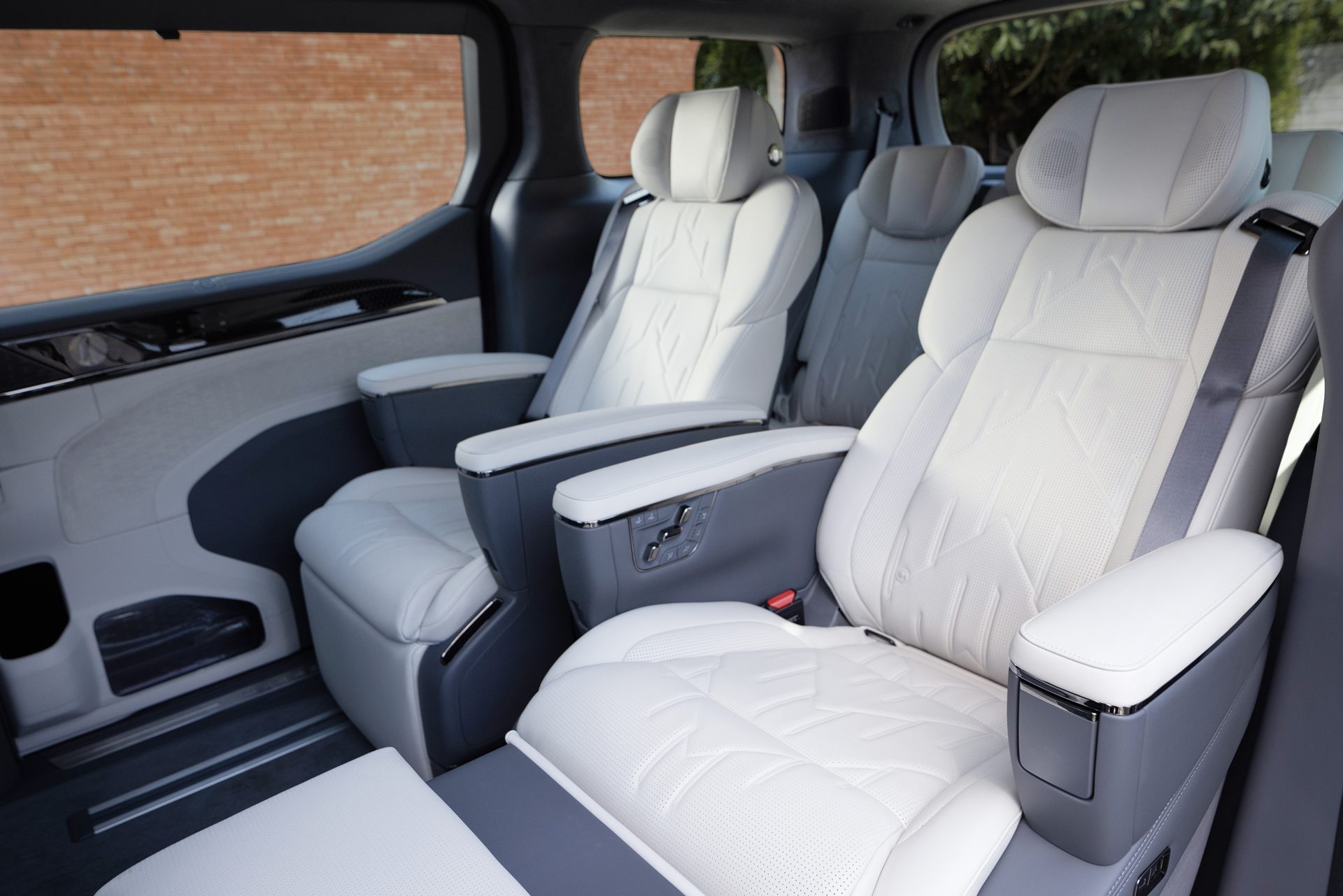 รูปภาพ ซีเคอร์ Zeekr 009 Premium AWD ปี 2025