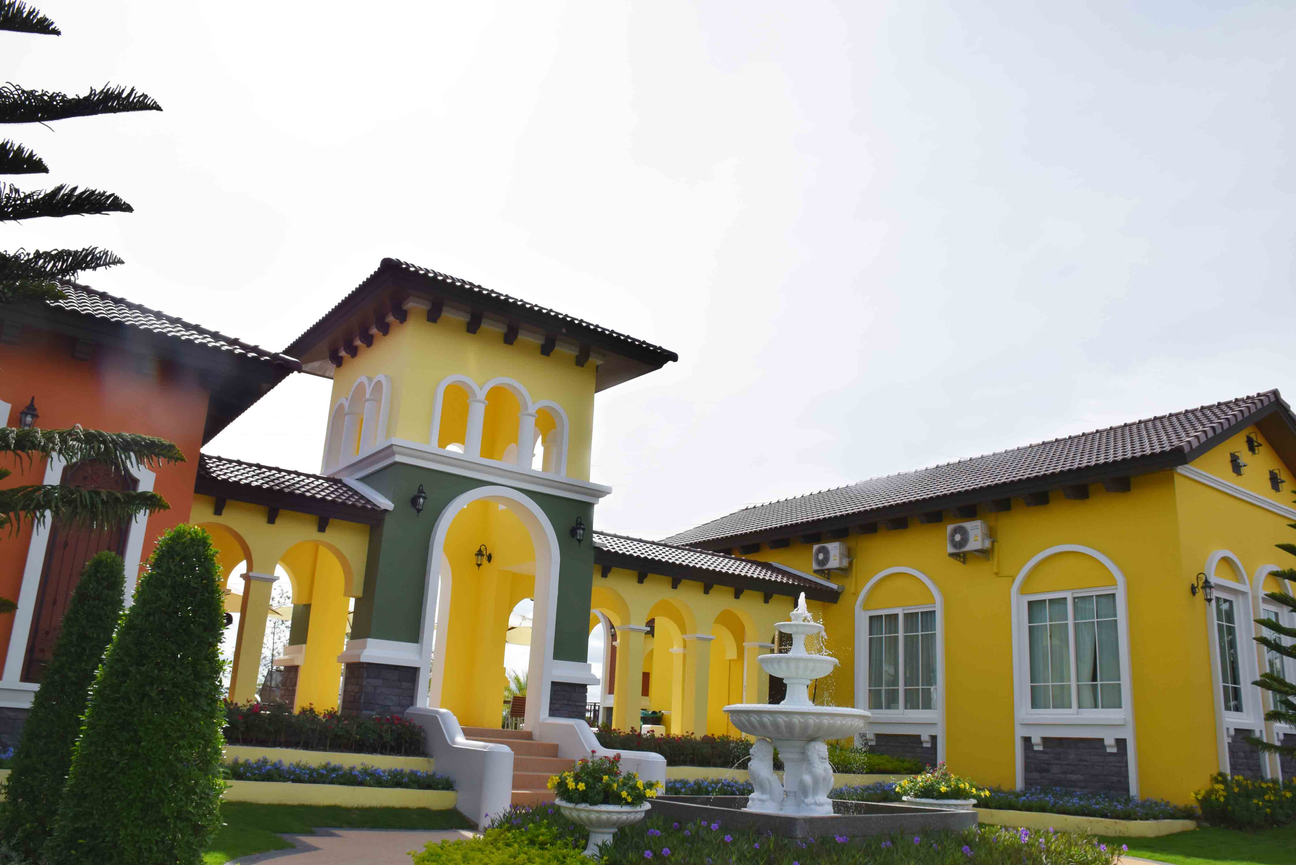 รูปภาพ โกลเด้น ทาวน์ ศรีราชา-อัสสัมชัญ (Golden Town Sriracha - Assumption)