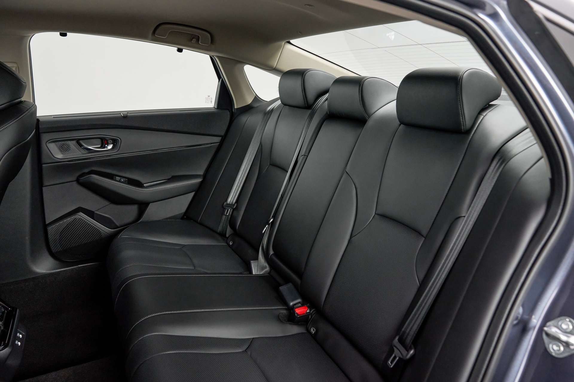 รูปภาพ ฮอนด้า Honda Accord e:HEV E ปี 2023