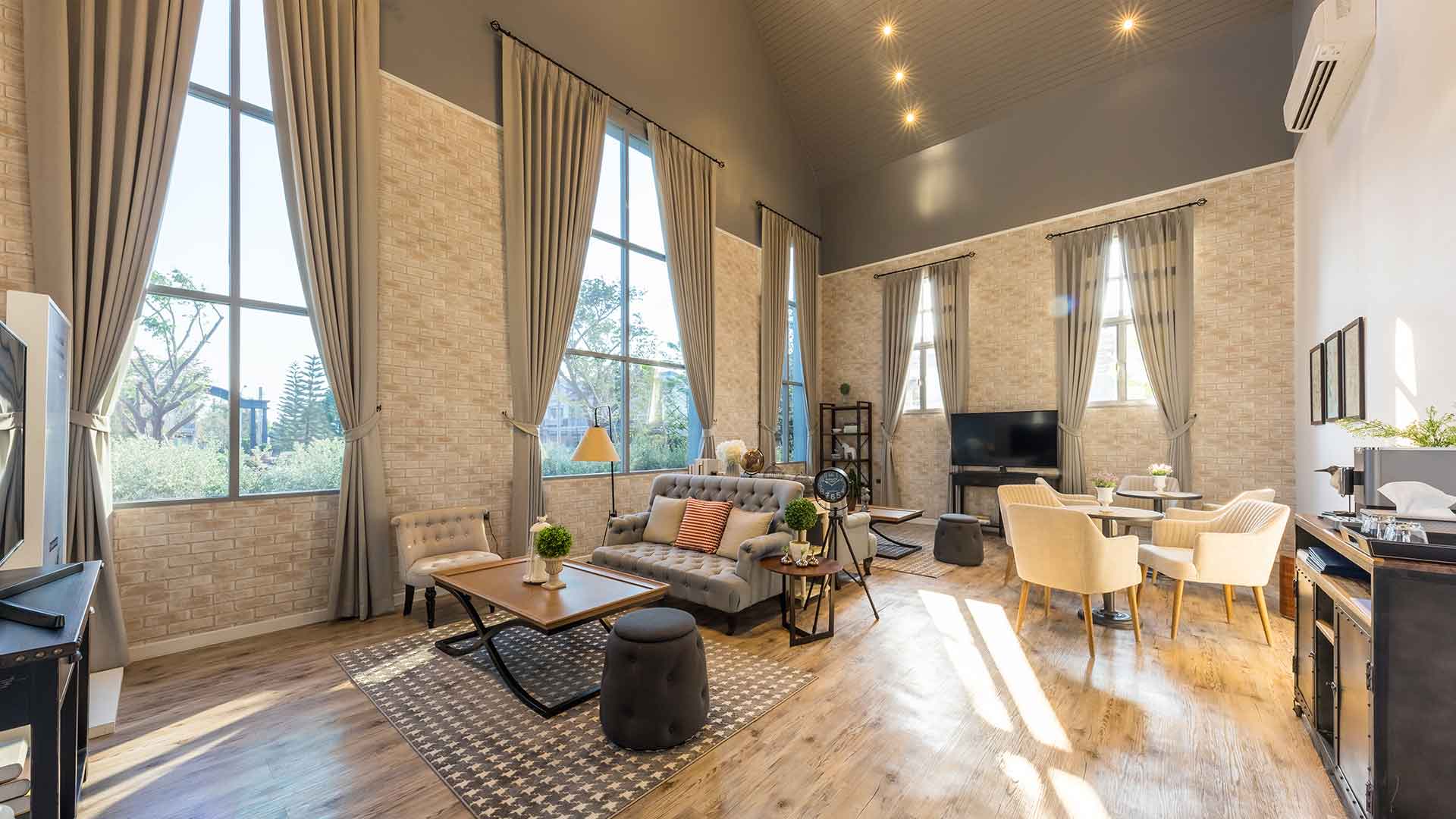 รูปภาพ อินดี้ ปิ่นเกล้า - สิรินธร (Indy Pinklao - Sirinthorn)