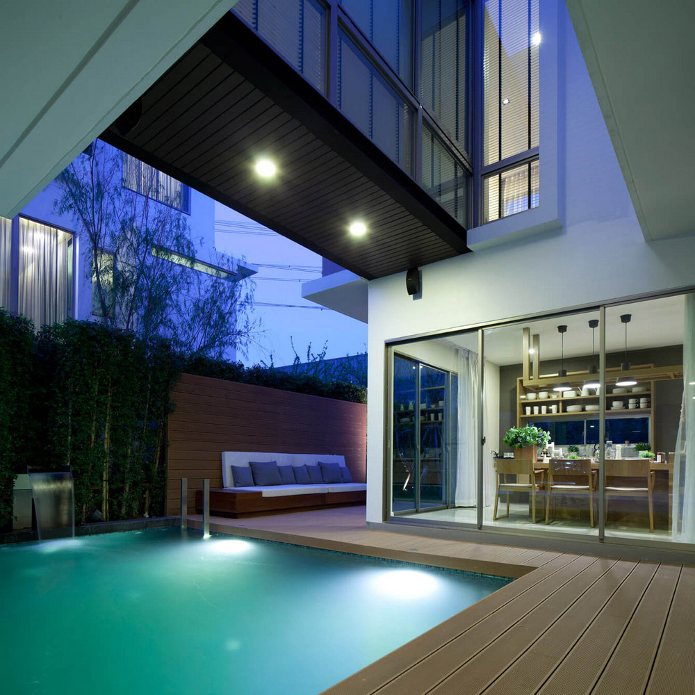 รูปภาพ เนอวานา บียอนด์ พระราม 2 (Nirvana Beyond Rama 2)