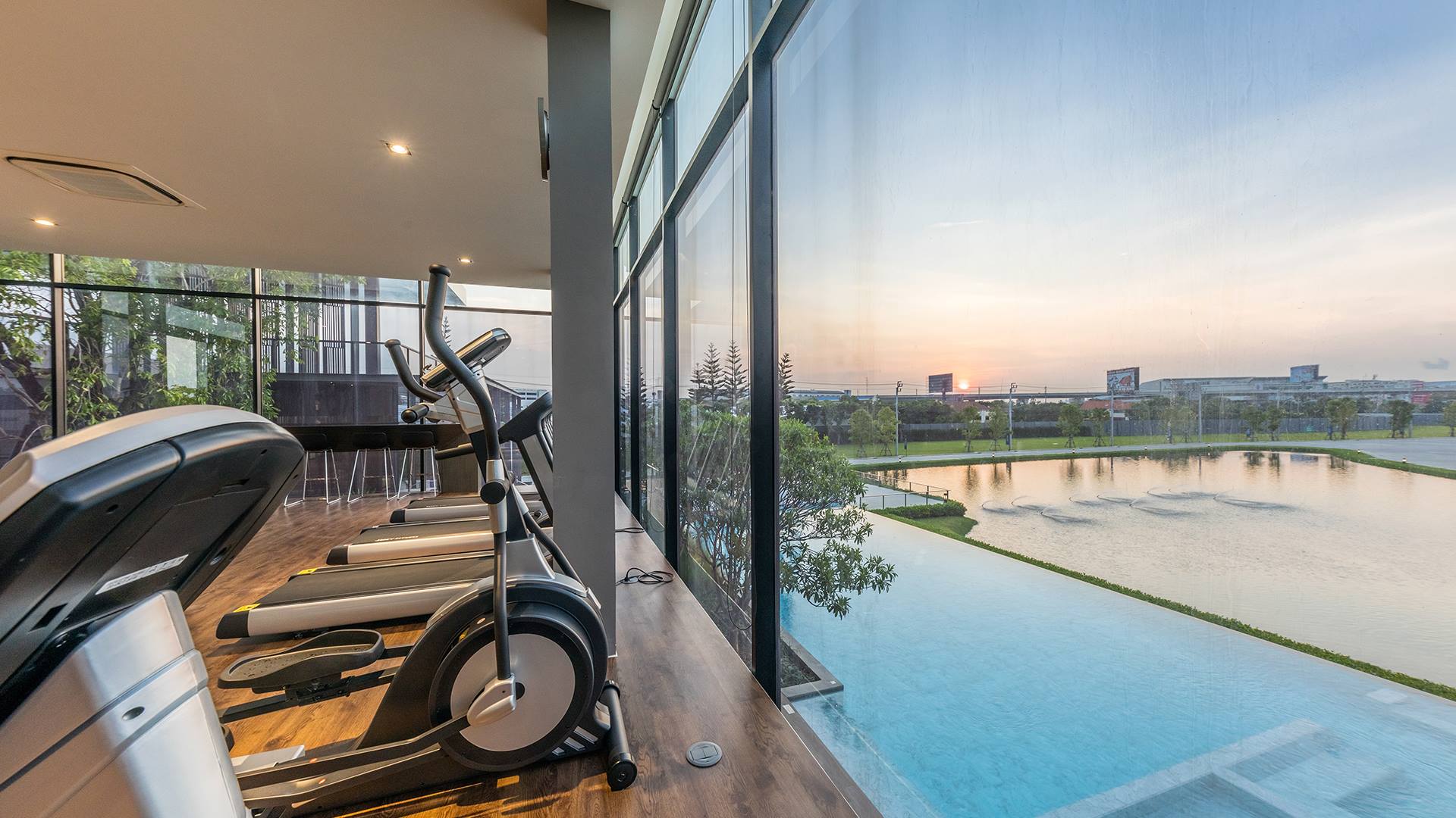 รูปภาพ มัณฑนา เวสต์เกต (Mantana Westgate)