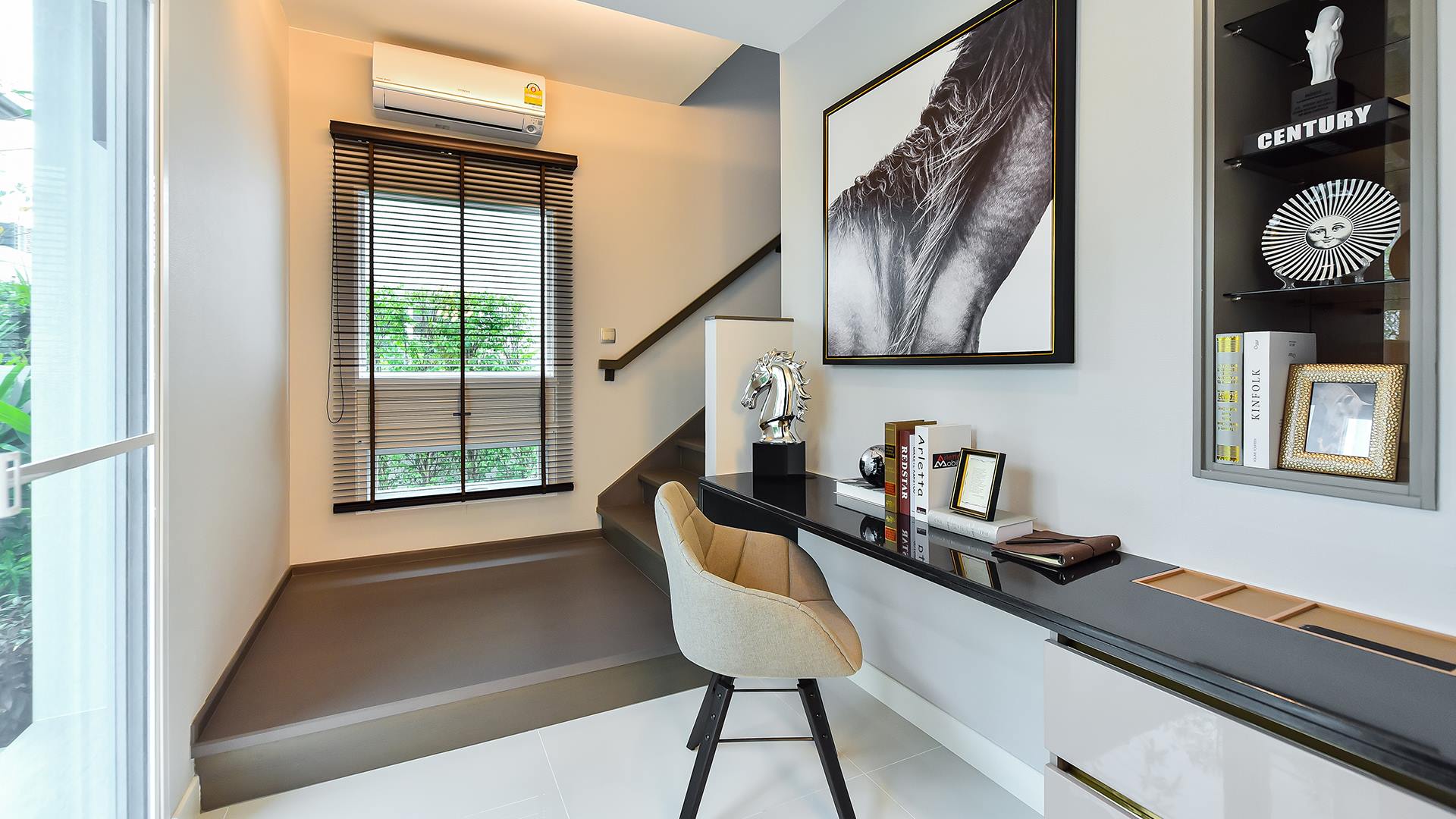 รูปภาพ มัณฑนา มอเตอร์เวย์ - กรุงเทพกรีฑาตัดใหม่ (Mantana Motorway - Krungthepkreethatadmai)