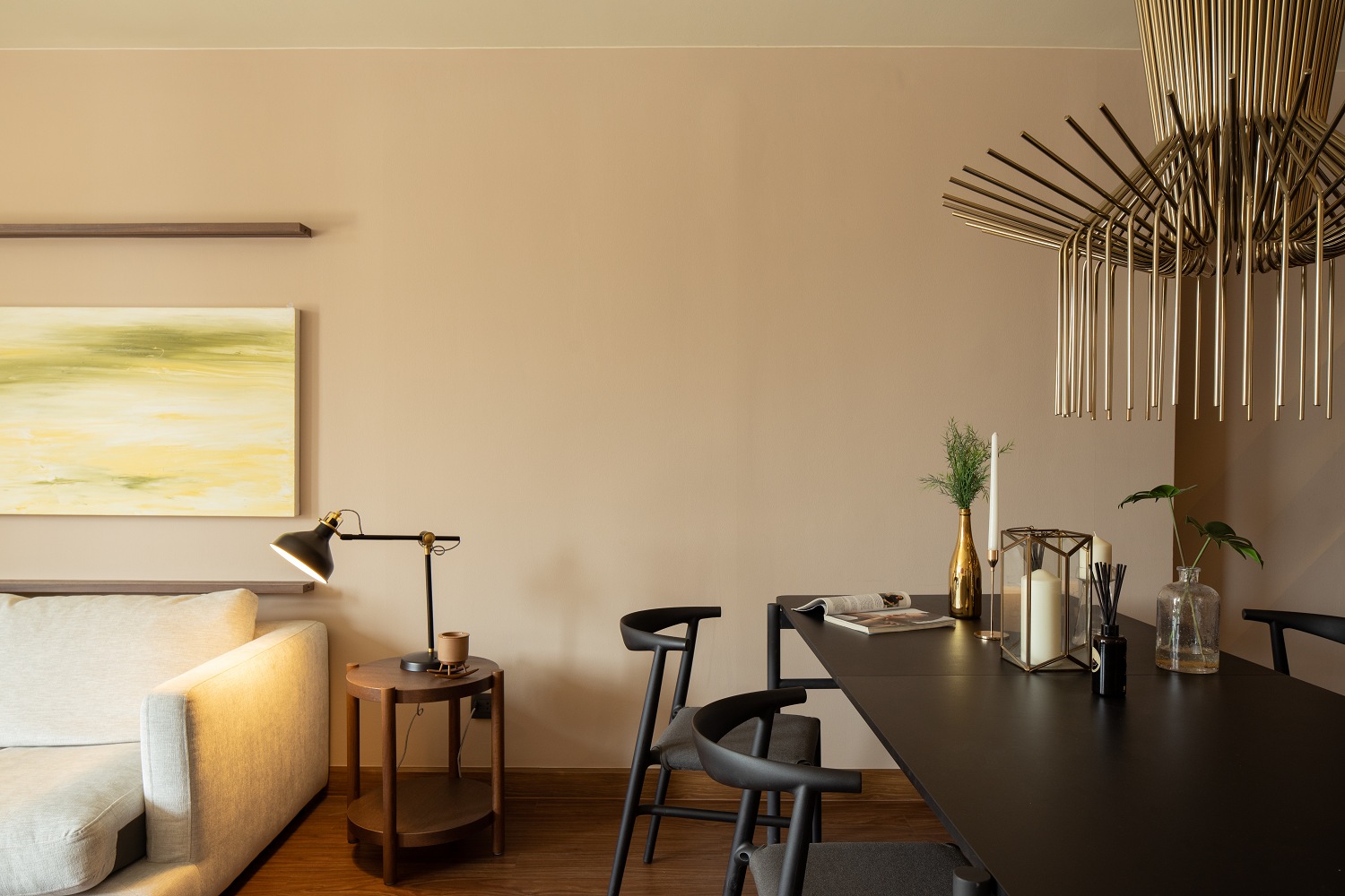 รูปภาพ พลูม วัชรพล-เอกมัย (Plume Watcharaphon-Ekkamai)