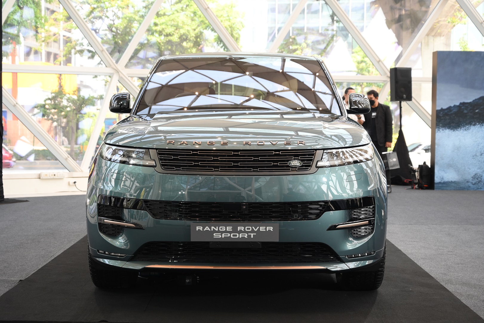 รูปภาพ แลนด์โรเวอร์ Land Rover Range Rover Sport Dynamic SE Plug-In Hybrid ปี 2023