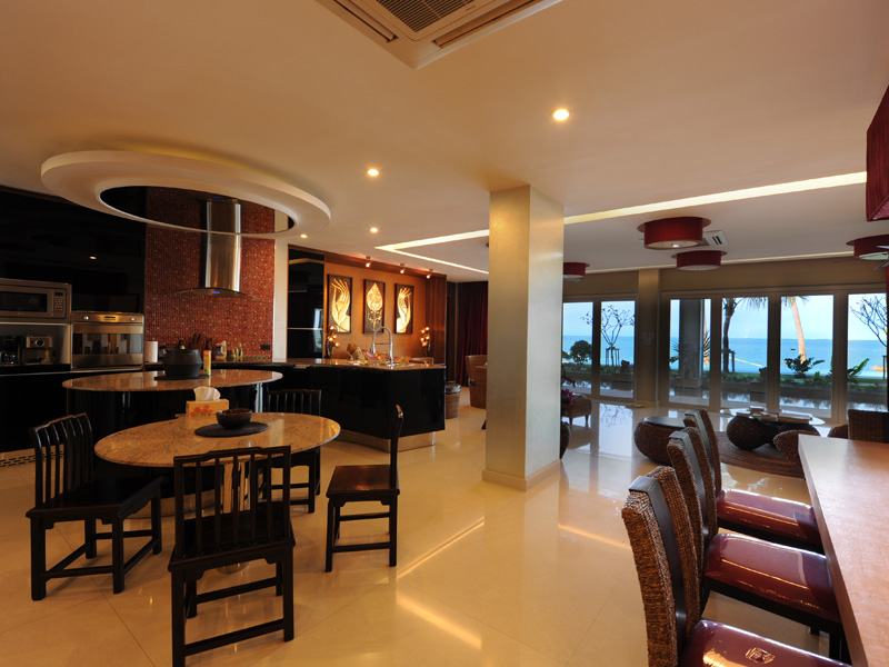 รูปภาพ โอเชียน เอจ (Ocean's Edge)