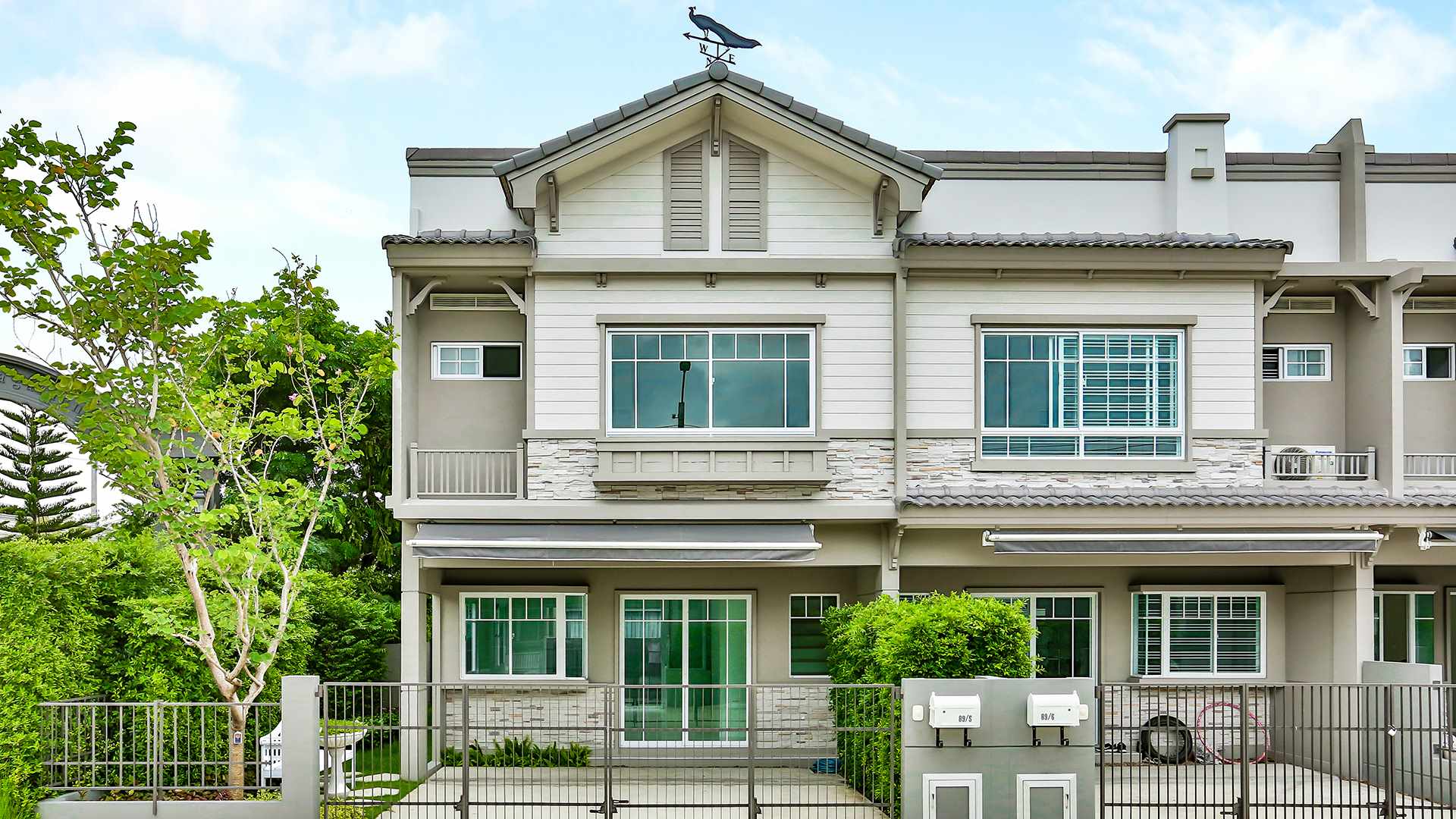 รูปภาพ อินดี้ ปิ่นเกล้า - สิรินธร (Indy Pinklao - Sirinthorn)