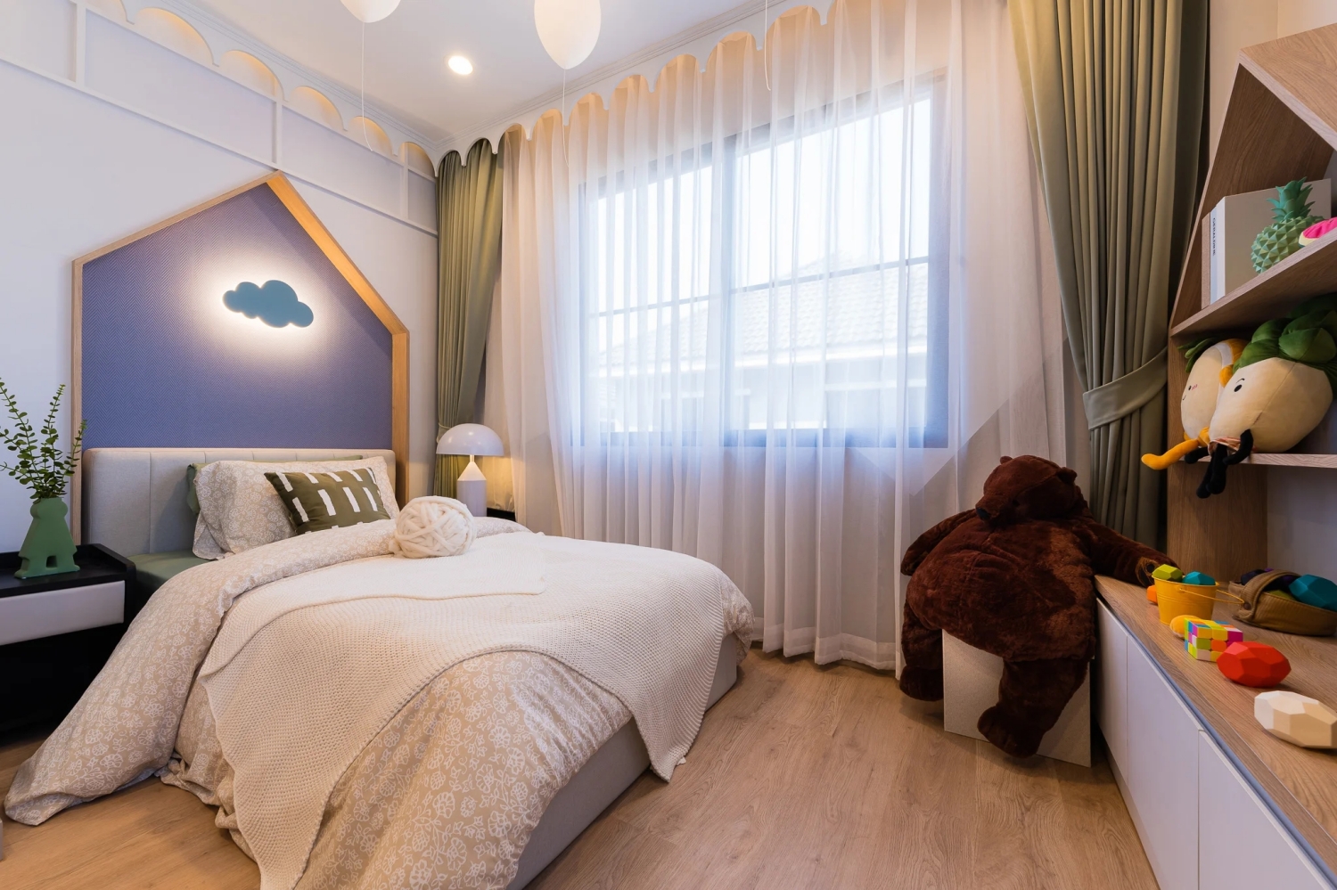 รูปภาพ คราวน์ เอสเตท ดัลลิช โร้ด (Crown Estate Dulwich Road)