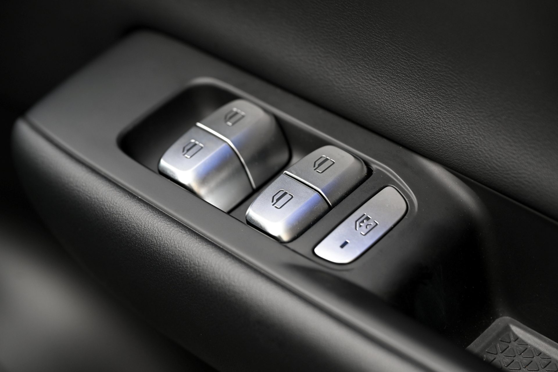 รูปภาพ เฌอรี่ Chery Tiggo8 CSH PHEV 2WD ESTEEM ปี 2025