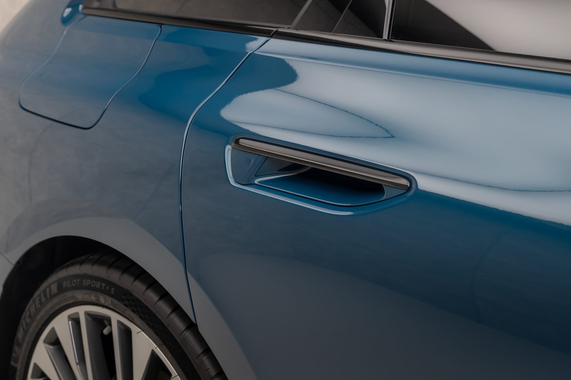 รูปภาพ อาวดี้ Audi S6 Avant e-tron quattro ปี 2025