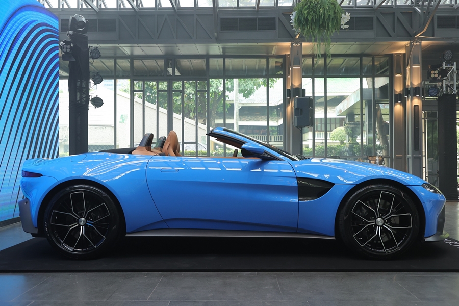 รูปภาพ แอสตัน มาร์ติน Aston Martin Vantage Roadster ปี 2021