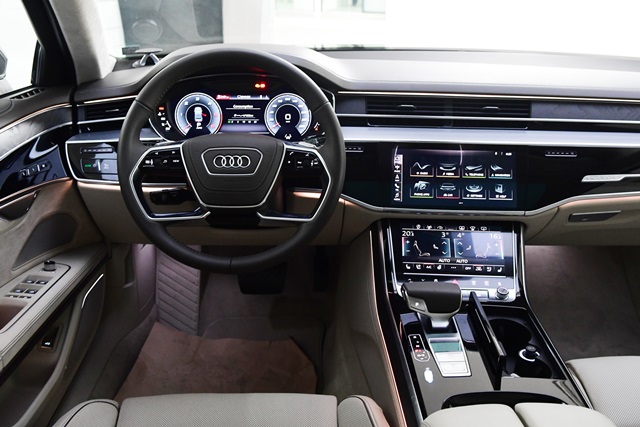 รูปภาพ อาวดี้ Audi A8 L 55 TFSI quattro Premium ปี 2018