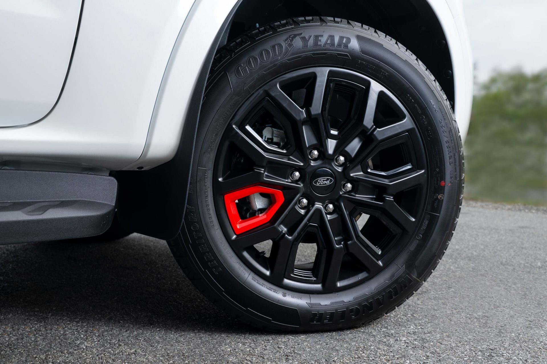 รูปภาพ ฟอร์ด Ford Everest 2.0L Turbo Sport Special Edition 4x2 6AT ปี 2025