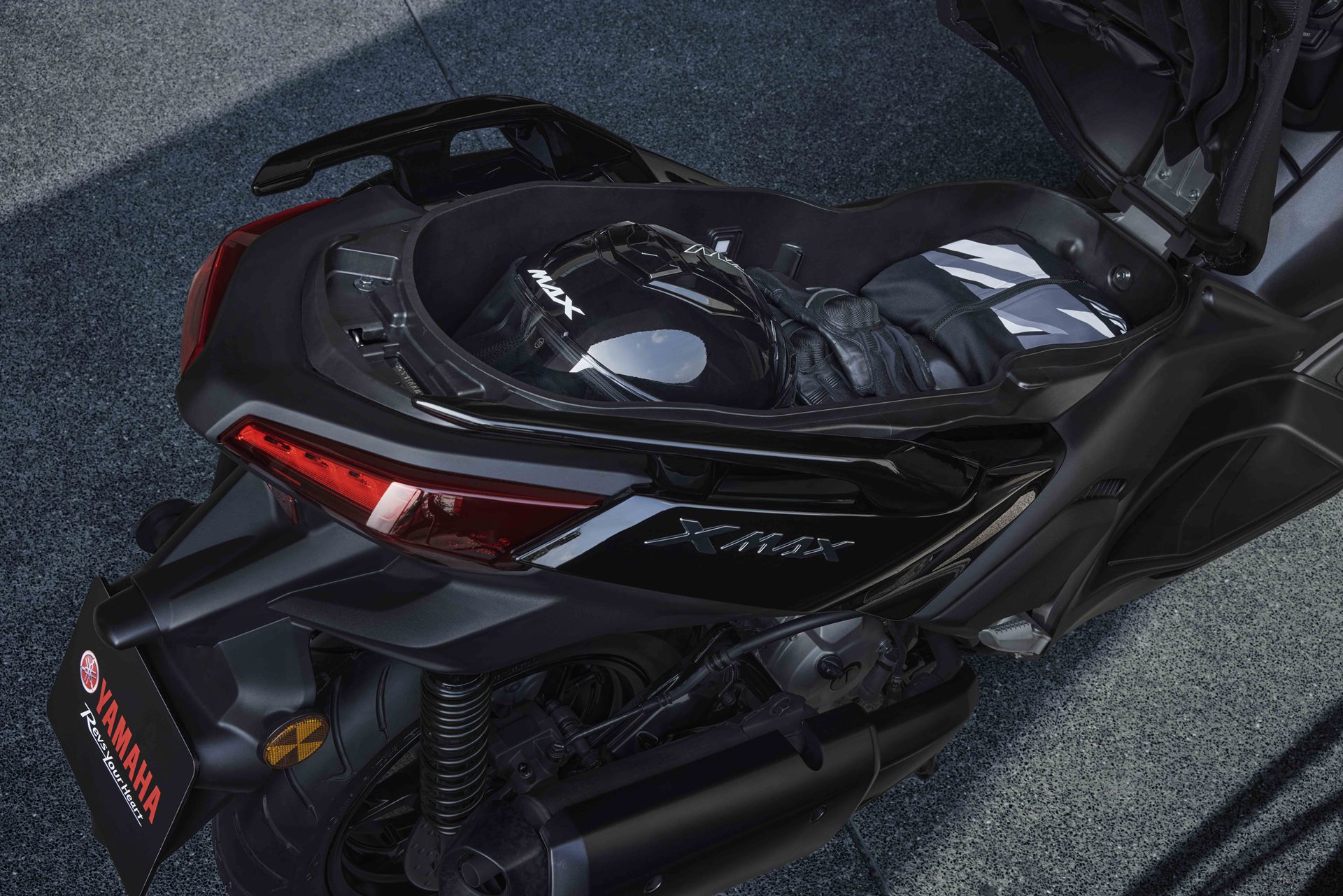 รูปภาพ ยามาฮ่า Yamaha XMAX Connected ปี 2024