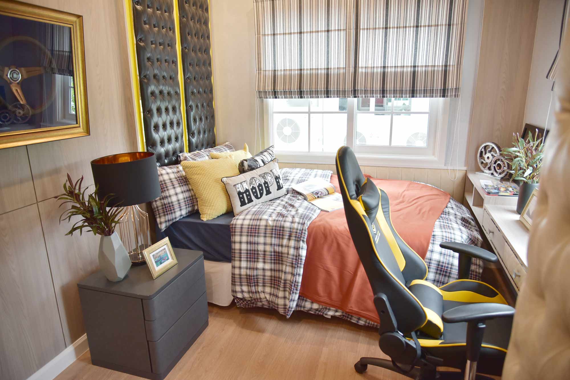 รูปภาพ โกลเด้น ทาวน์ พหลโยธิน - สะพานใหม่ (Golden Town Phahonyothin - Sapanmai)