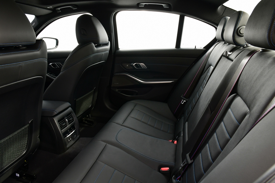 รูปภาพ บีเอ็มดับเบิลยู BMW M3 340i xDrive ปี 2021