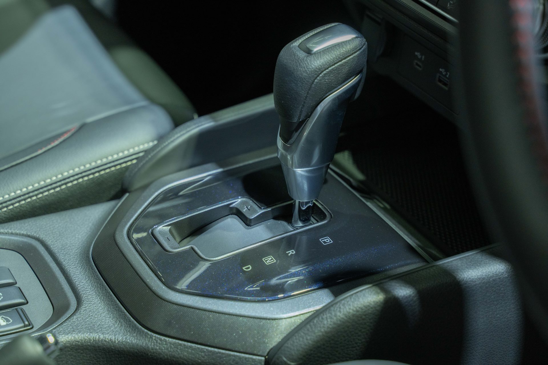 รูปภาพ นิสสัน Nissan Navara Double Cab PRO-4X 4WD 7AT ปี 2024